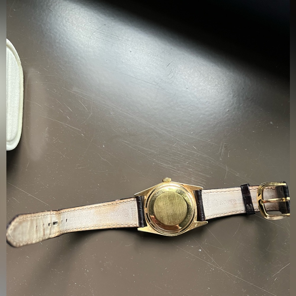 🥇Rolex🥇- Preowned Vintage Mens 1985 Brown Alligator Strap. - Picture 3 of 5